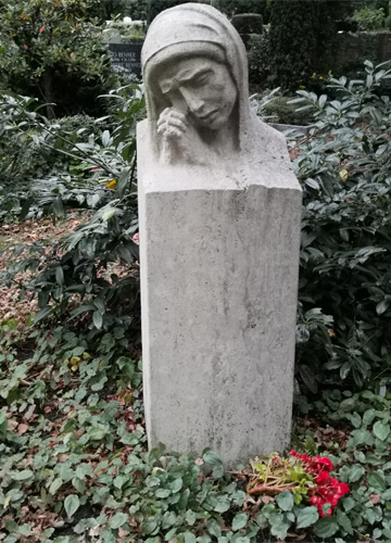 FriedhofFigur